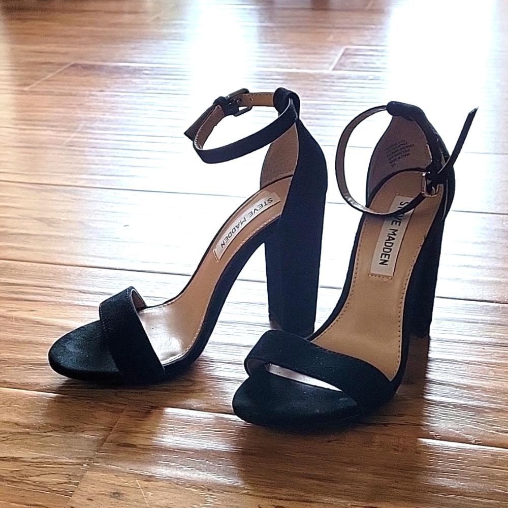Size 5.5 Steve Madden black suede block 4" heels - Carrson